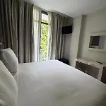 Avenida 31 2* Marbella